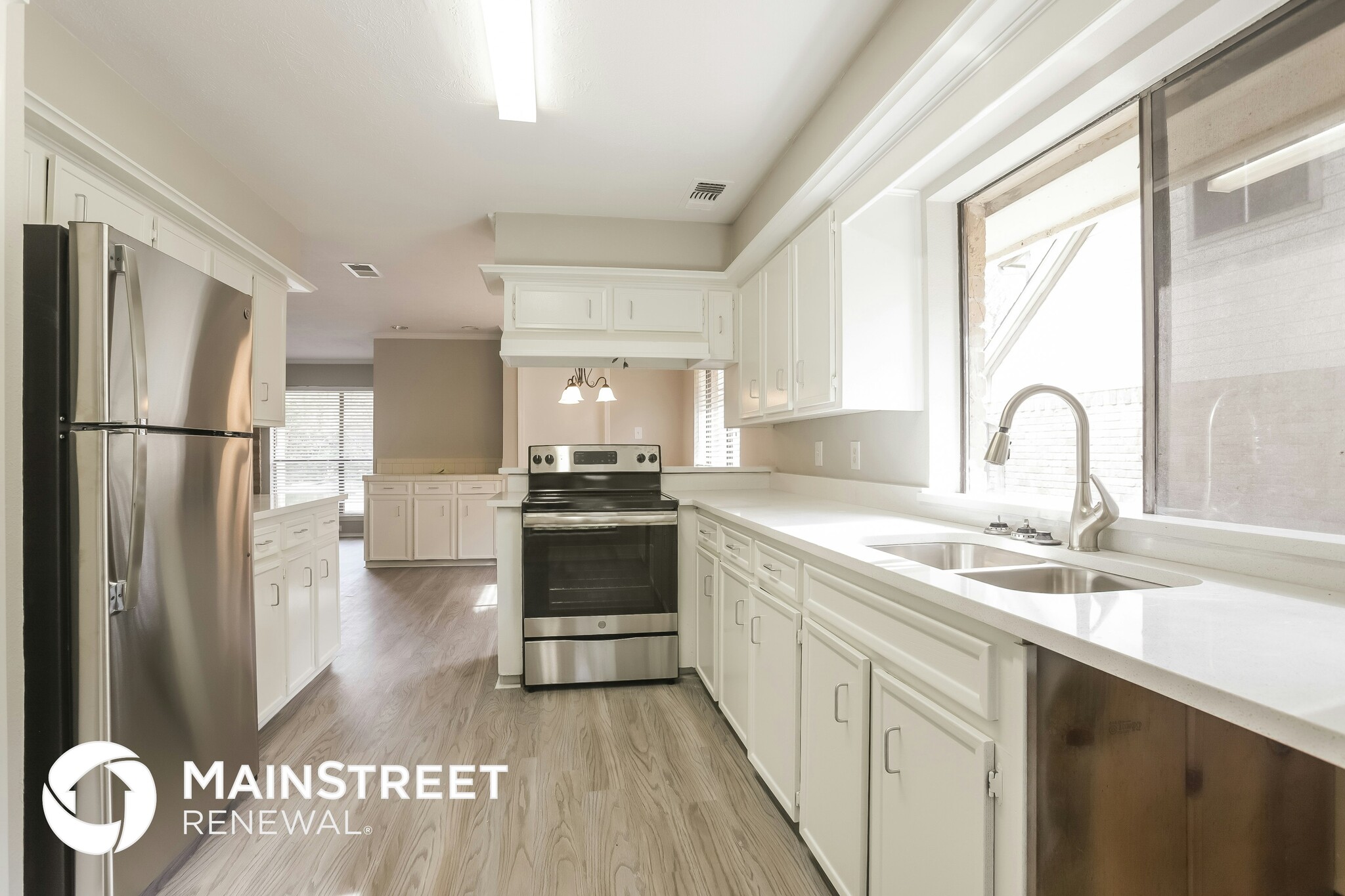 Building Photo - 1335 Westgreen Blvd