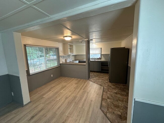 Building Photo - 1546 Gary St