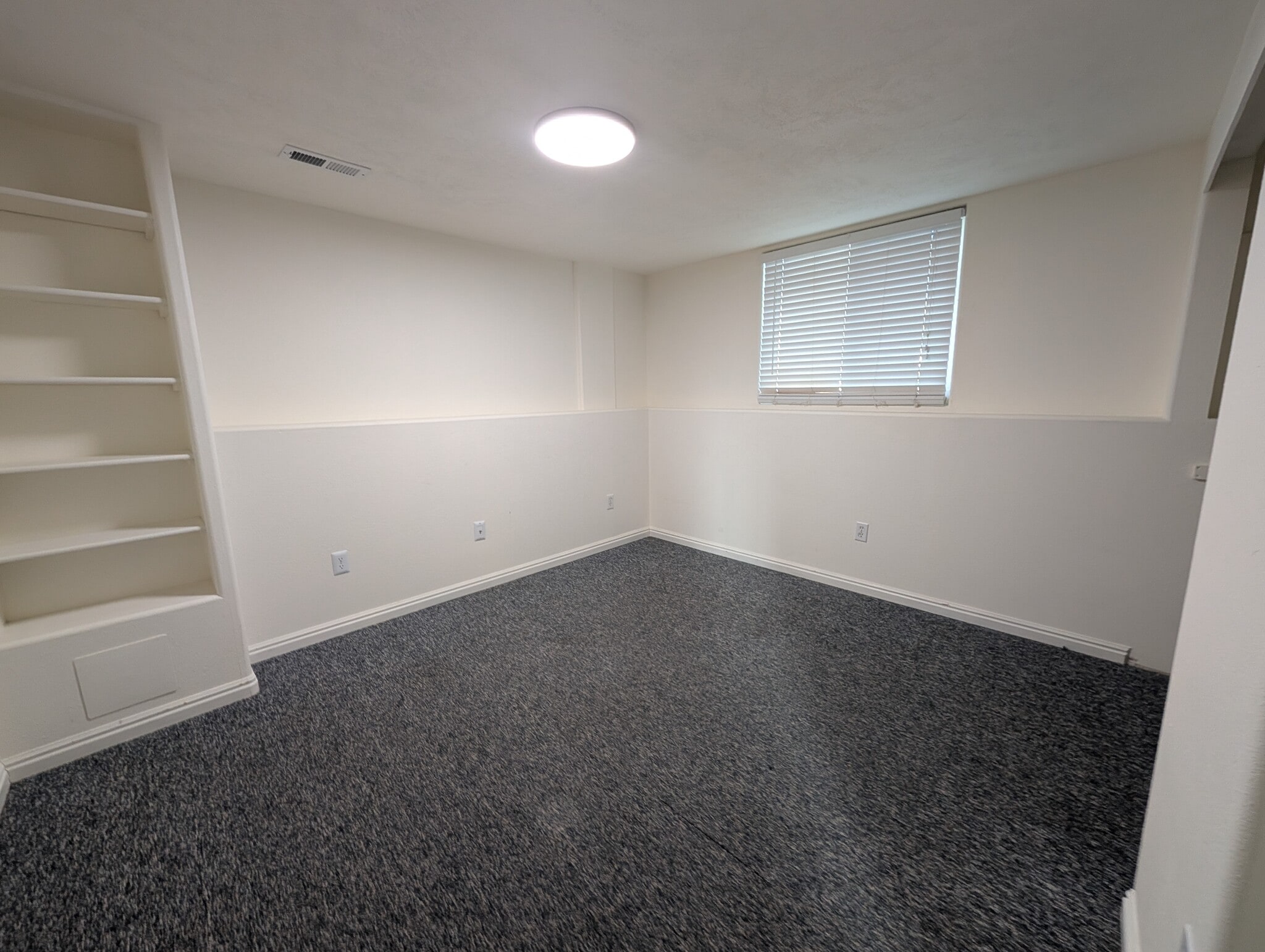 Building Photo - 618 S Jake Garn Blvd