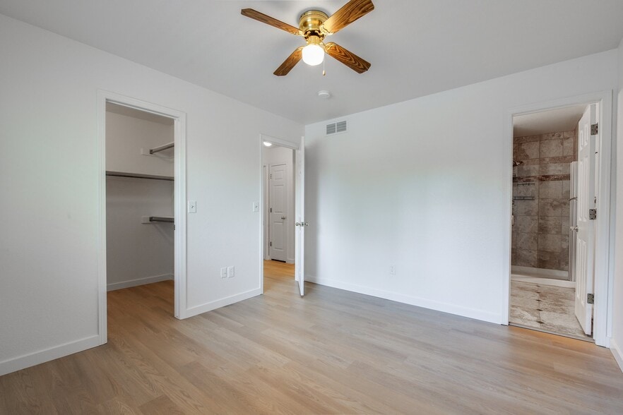 Building Photo - 3602 Rockaway St