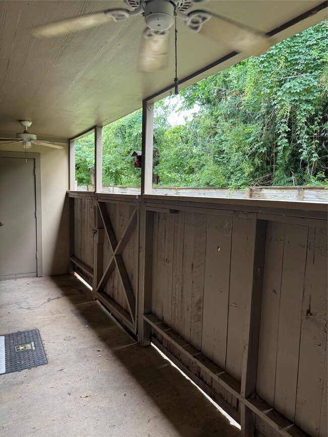Building Photo - 3300 Pebblebrook Dr