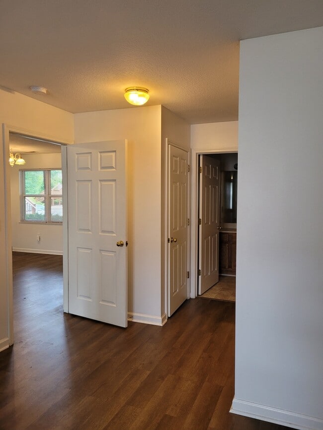 Building Photo - 203 Olde Covington Way