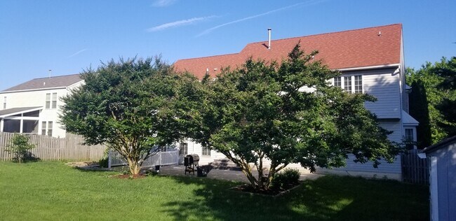 Building Photo - 1201 Late Harvest Dr