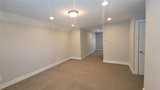 Building Photo - 983 Azalee Wharton Ave NW