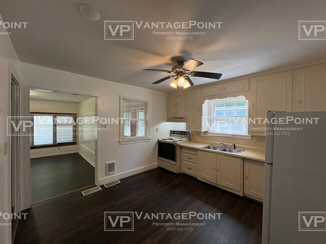 Building Photo - 2224 Ullmer Ct