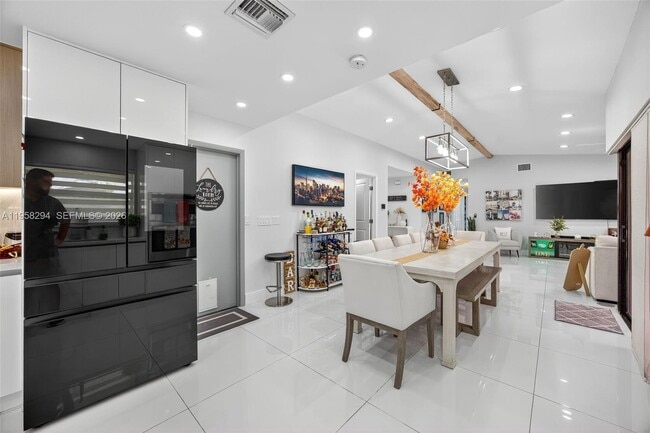 Building Photo - 25796 SW 123rd Ave