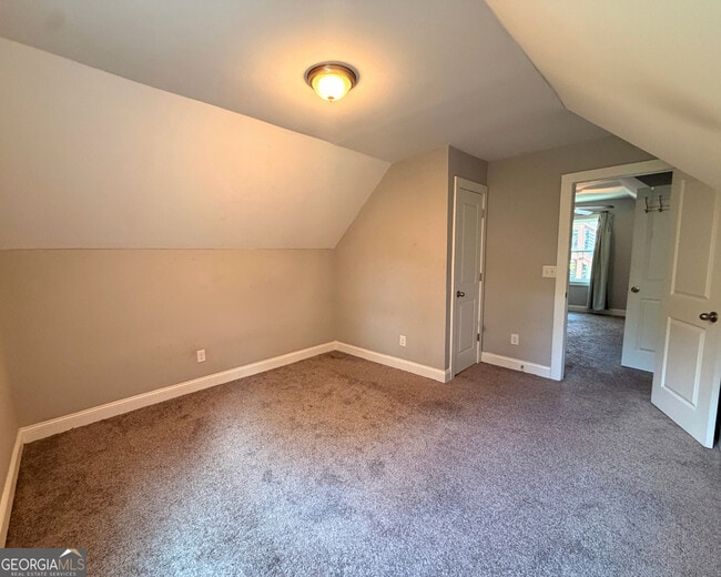 Building Photo - 2561 Sylvan Rd