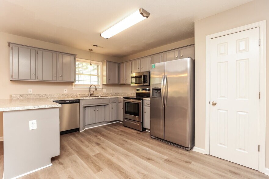 Building Photo - 2908 Split Oak Trail