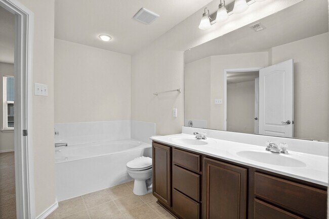 Building Photo - Large Two Story Home Only Minutes From Aus...