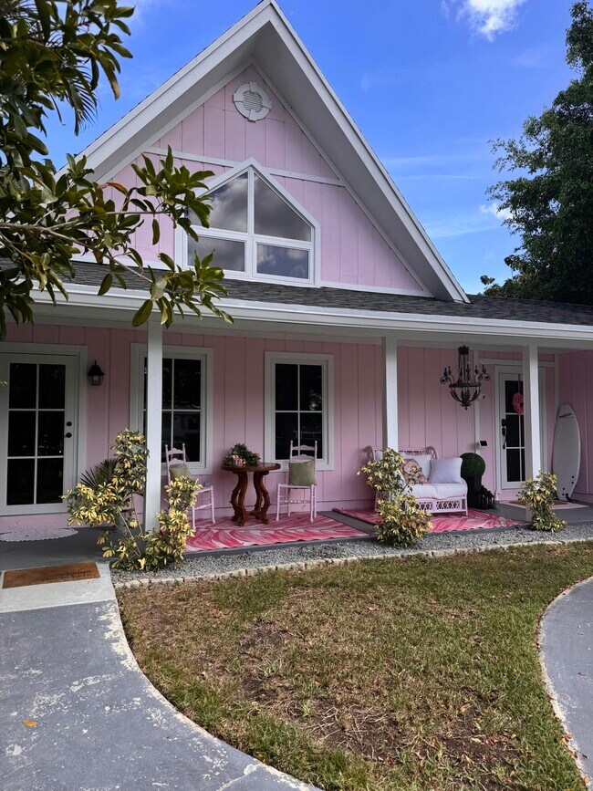 Building Photo - 1256 Palmetto Rd