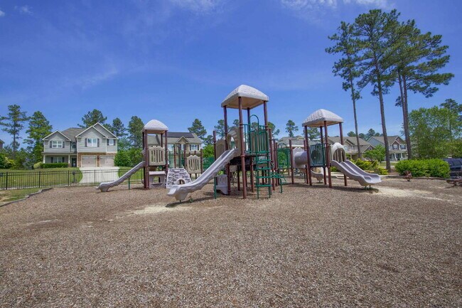Building Photo - "Spacious 4-Bedroom Home with 2.5 Baths in...