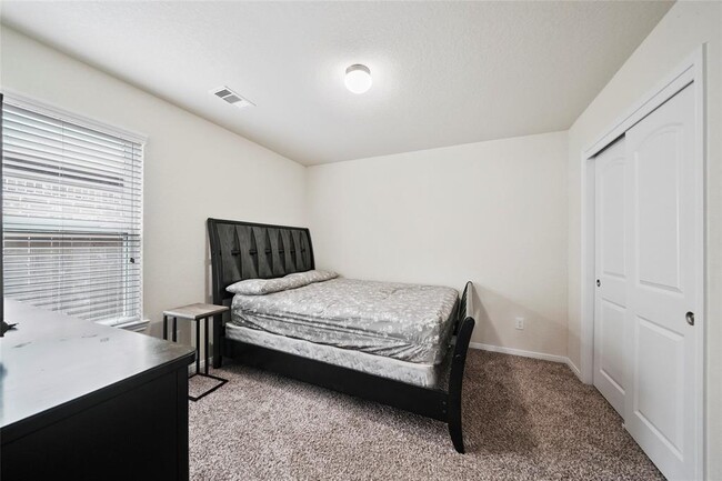 Building Photo - 2520 Quartz Trail