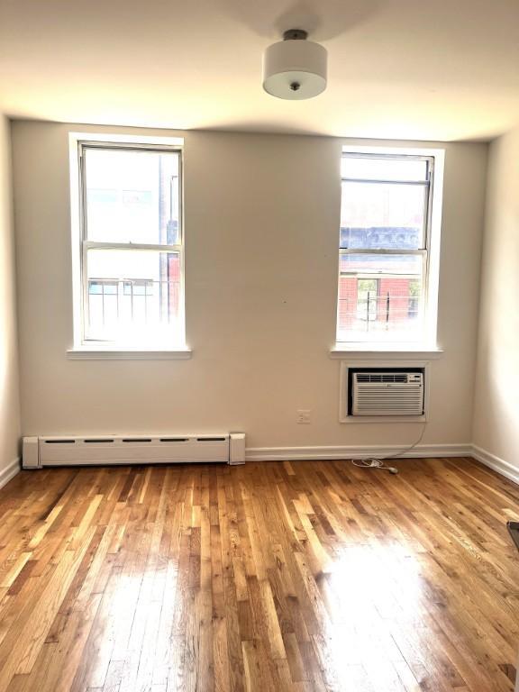 Building Photo - 3 bedroom in New York NY 10019