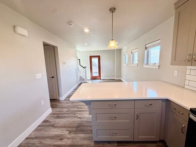 Building Photo - Modern Home in Heart of Old Town Fort Collins!