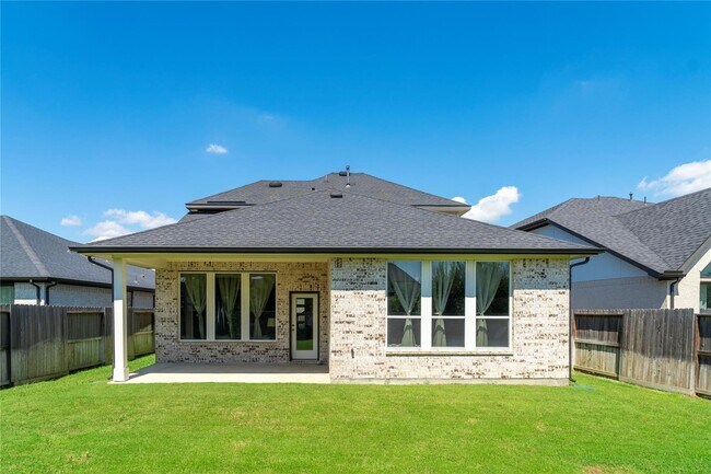 Building Photo - 29023 Laurel Grove Ln