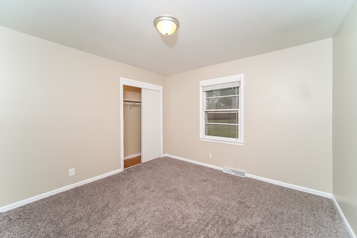 Building Photo - 4610 Rutledge Dr NW