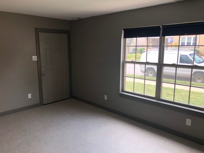 Building Photo - Jefferson Street Apartments