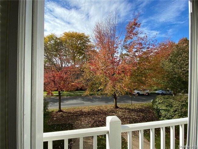 Building Photo - 31 Greenridge Ave