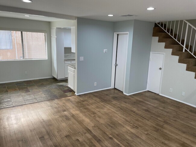 Building Photo - 4416 Fulton Ave