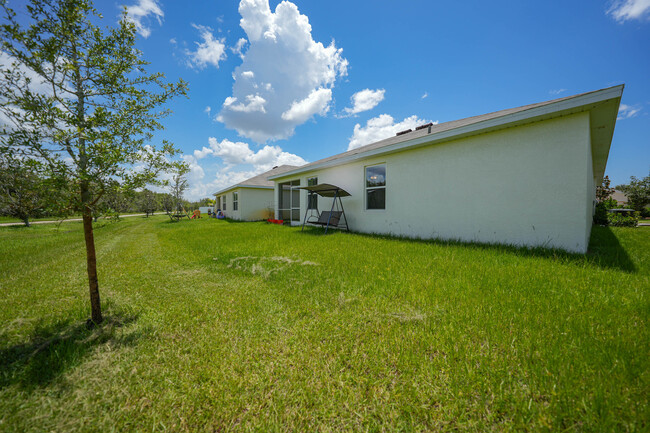 Building Photo - 5445 Shell Mound Cir