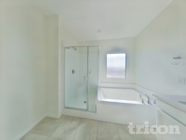 Building Photo - 6563 Smithville Ave