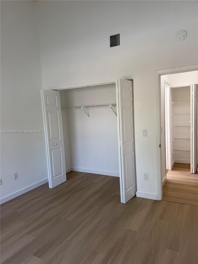Building Photo - 1808 Runners Way
