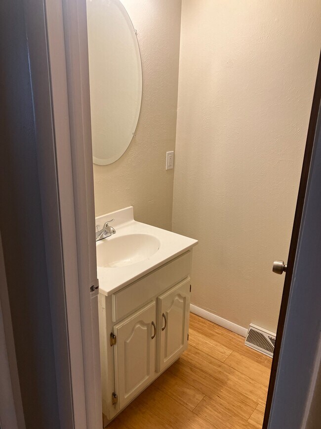 downstairs 1/2 bath - 5390 King Ct