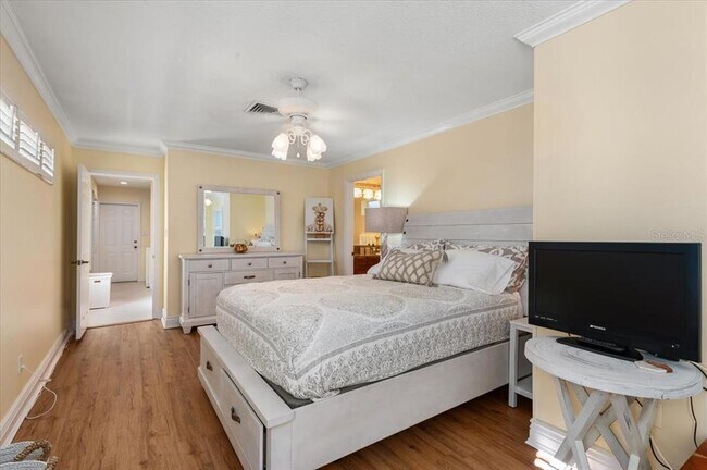 Building Photo - 1387 Moonmist Dr