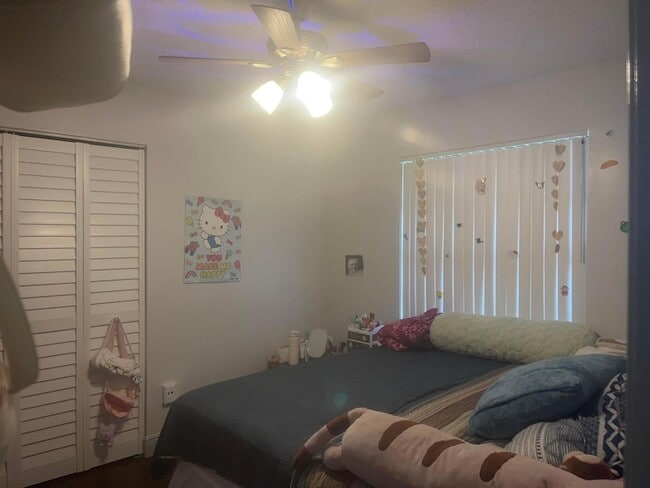 Building Photo - 1322 Pines Ln