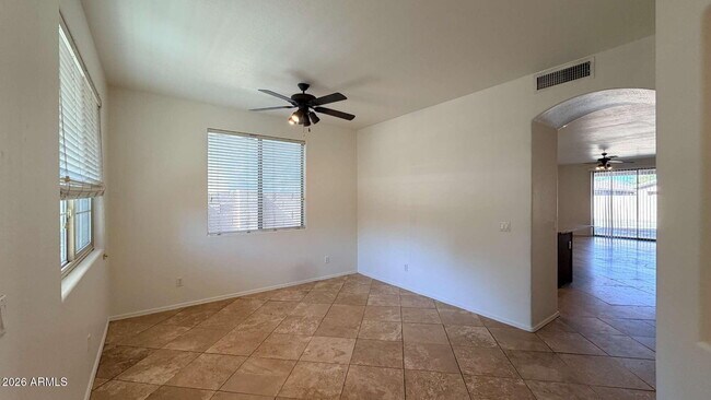 Building Photo - 2614 E Fremont Rd