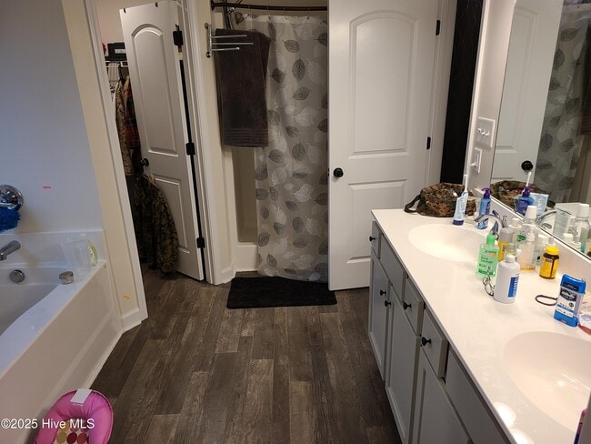 Building Photo - 600 Osprey Landing Dr