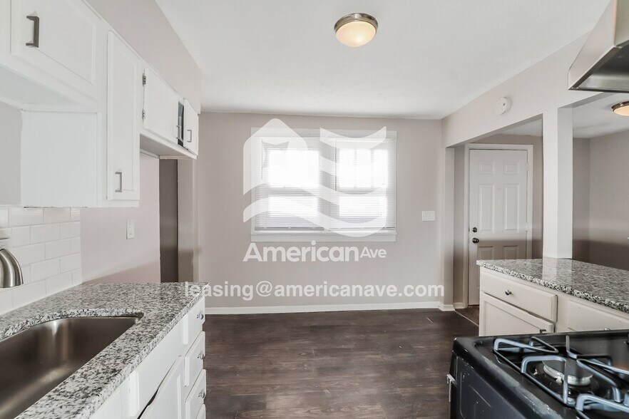 Building Photo - 1942 S 14th St