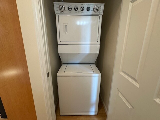 Building Photo - 520 Prairie Meadow Dr