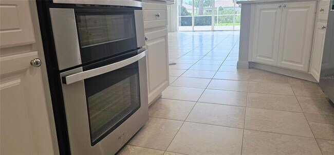 Building Photo - 1801 Burgos Dr
