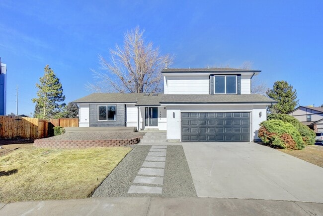 Building Photo - Willow Creek Home 4BR/3BA with attached 2 car garage! AVAIL 7/15/26