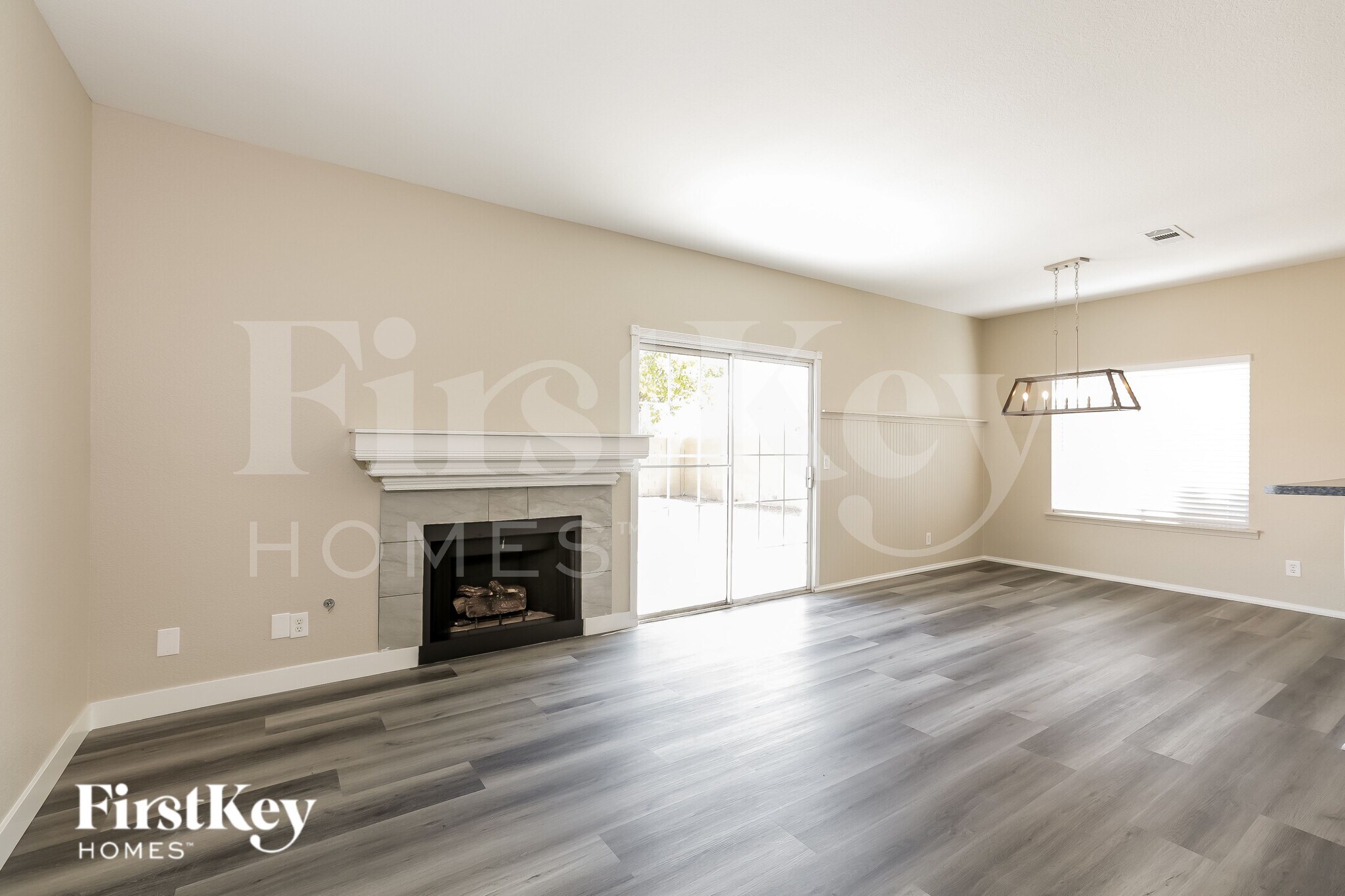 Building Photo - 1336 Pacific Terrace Dr