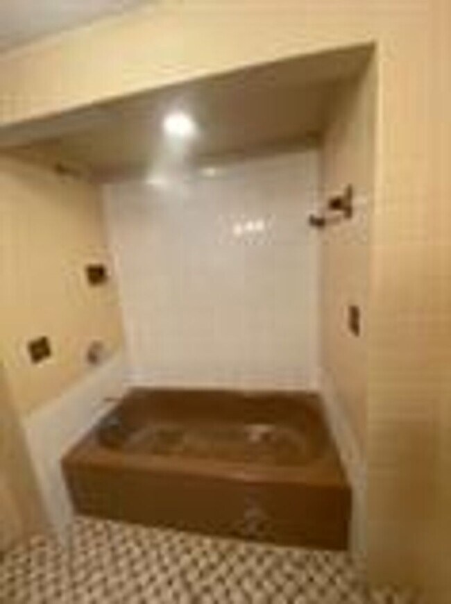 Building Photo - Erez Almog - Gilmore Street