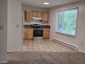 Building Photo - 4025 Delta Dr
