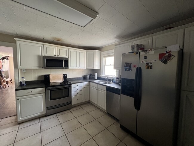 Building Photo - 2514 21st St