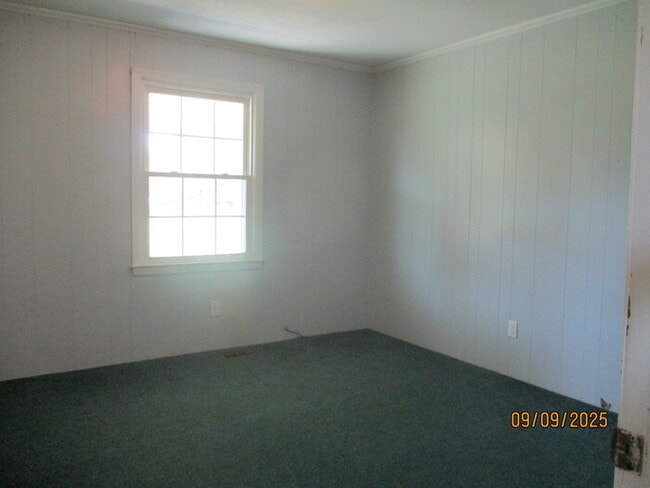 Building Photo - 1040 Hugo Dr