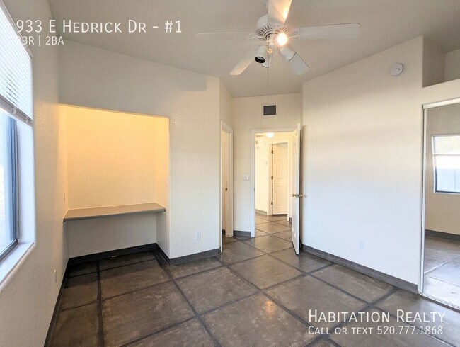 Building Photo - 933 E Hedrick Dr