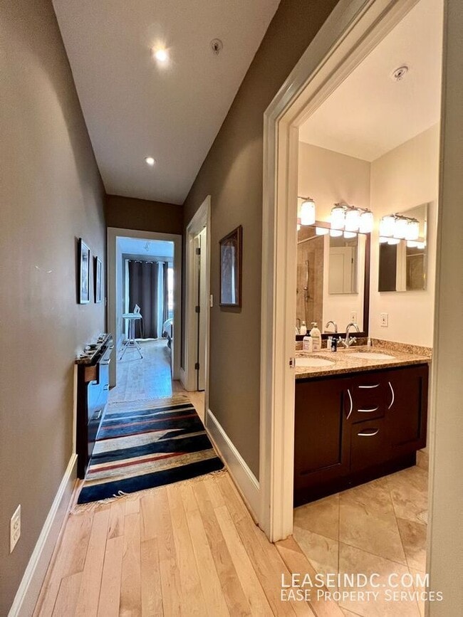 Building Photo - 1433 R St NW