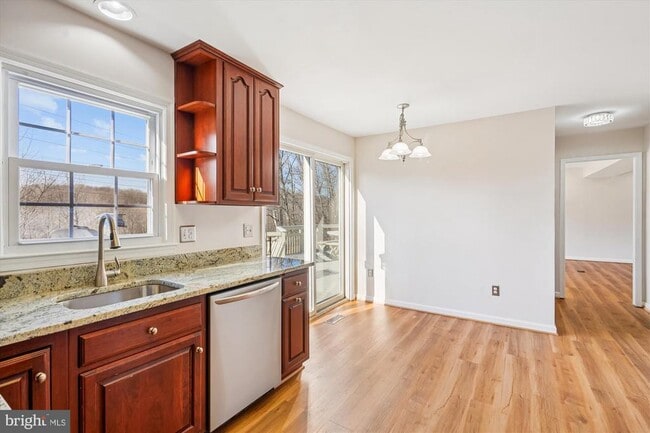 Building Photo - 1918 Contralto Ct