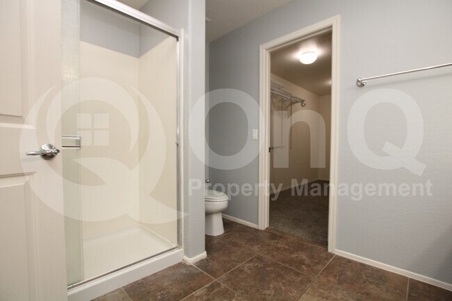 Building Photo - 359 E Brook St