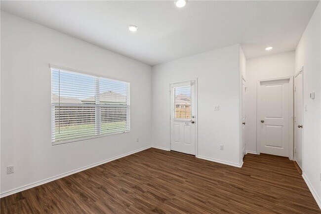 Building Photo - 21724 Wilmiller Ln