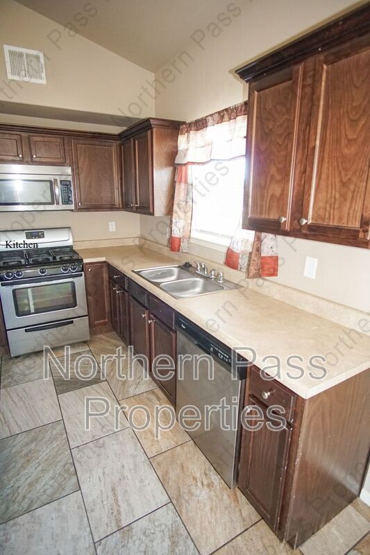 Building Photo - 12945 Hueco Hill Dr