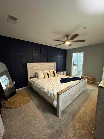 Building Photo - 1234 River Oaks Dr