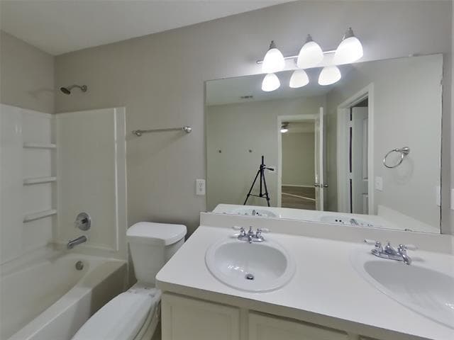 Building Photo - 4512 Merlot Dr