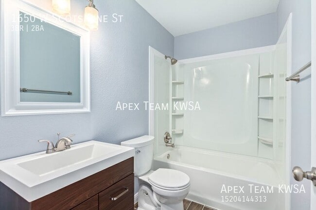 Building Photo - 1650 W Scots Pine St