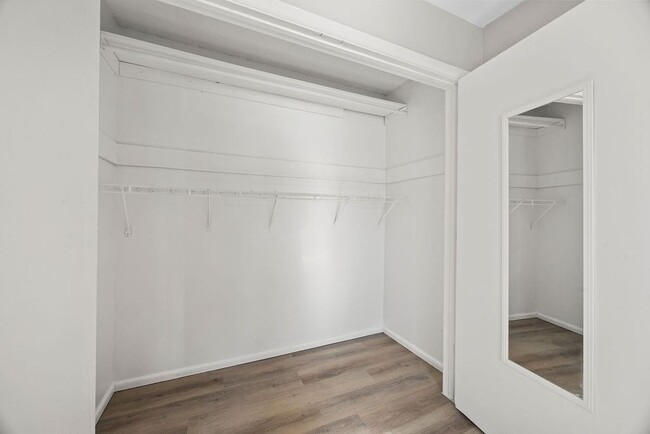 Building Photo - 2607 NE Walker St